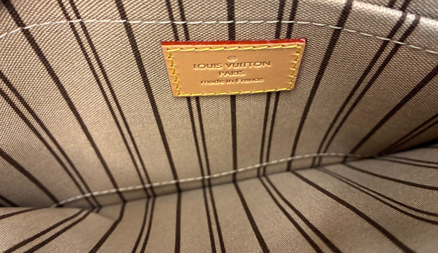 Pochette Neverfull Game On