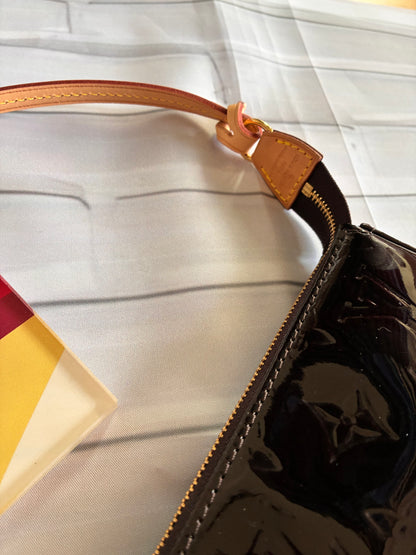Pochette Vernis