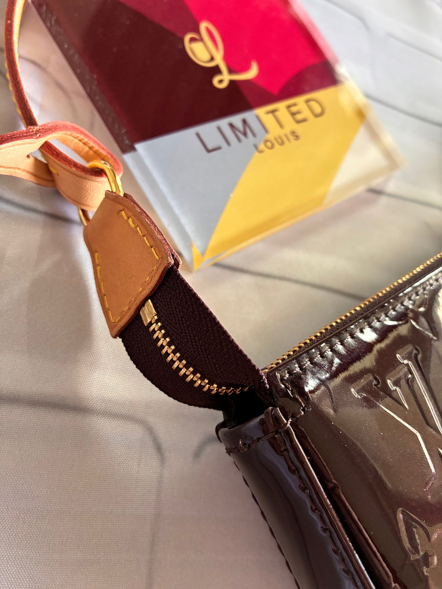 Pochette Vernis