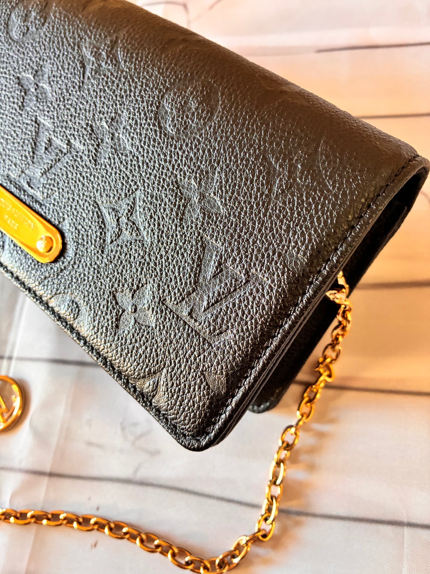 Wallet on Chain Lily