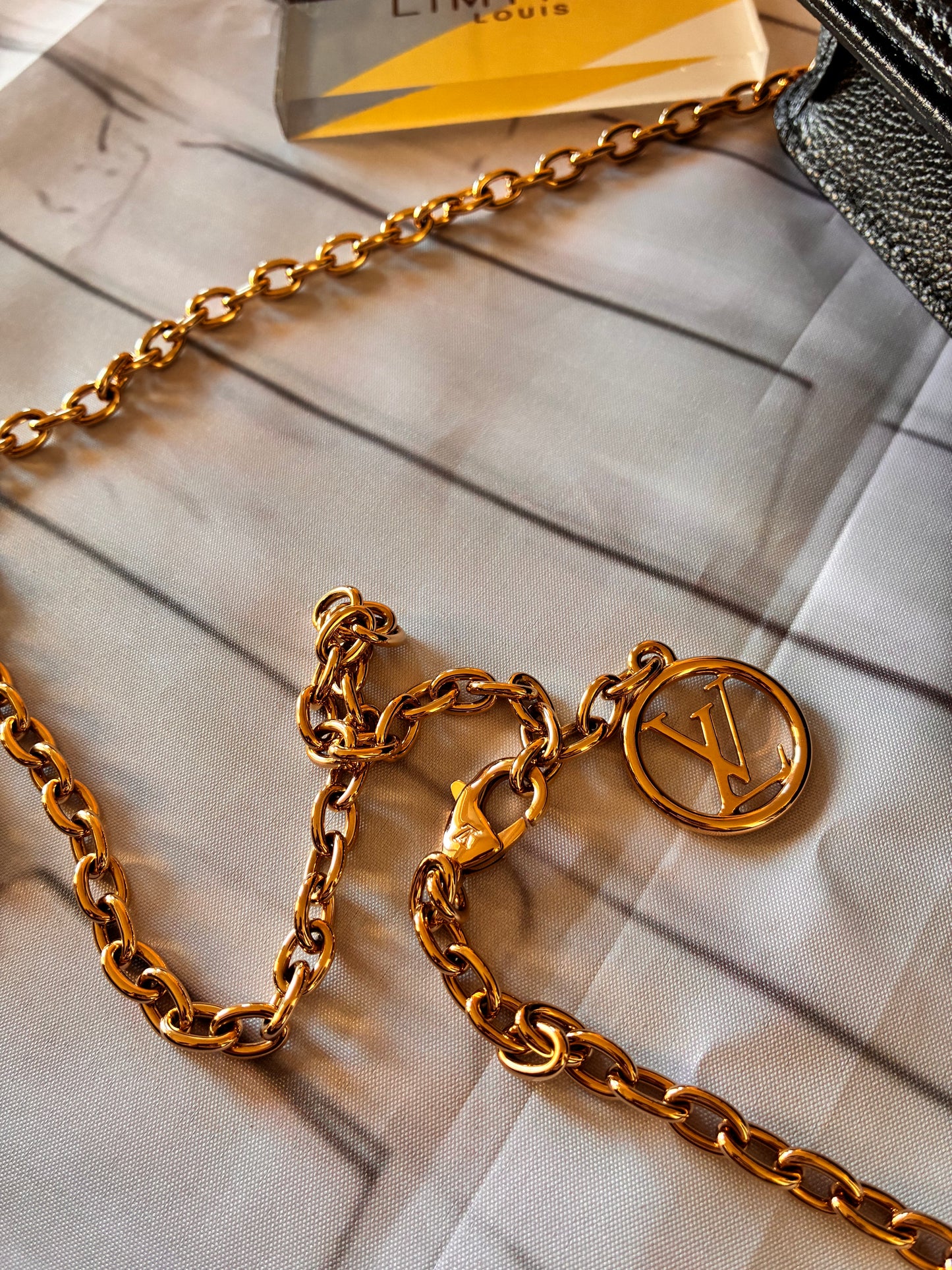 Wallet on Chain Lily