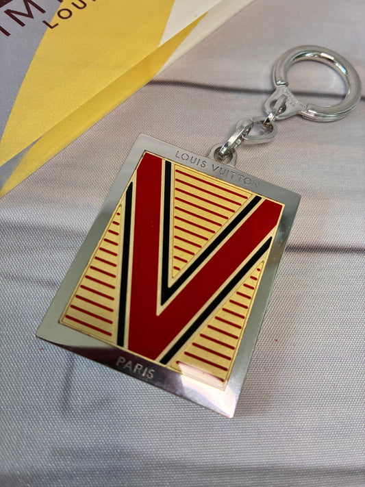 Key Holder V
