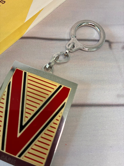 Key Holder V
