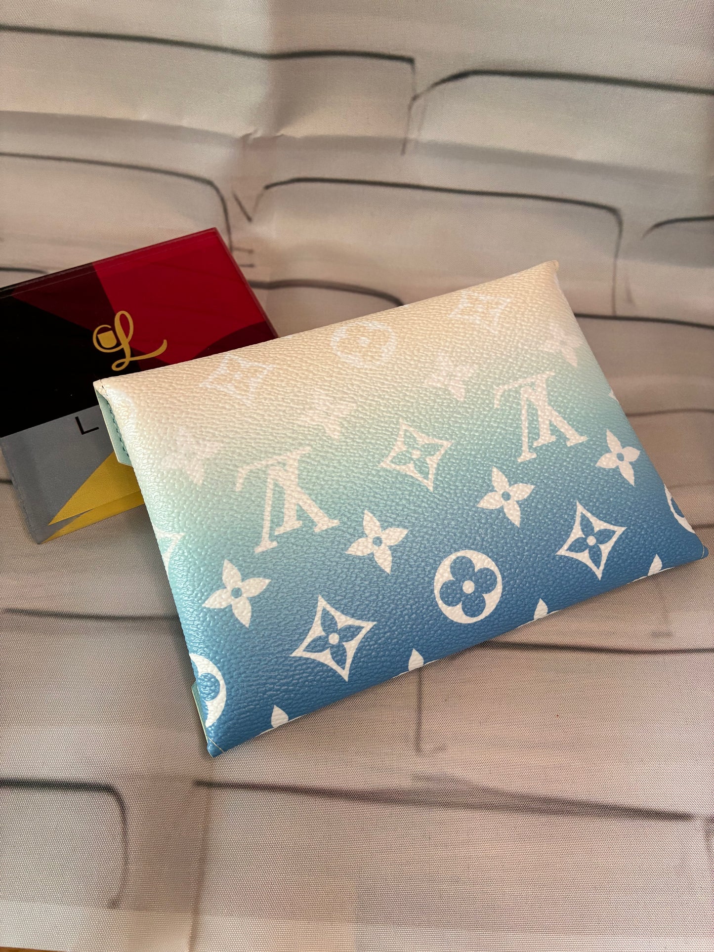 Pochette Kirigami By the Pool