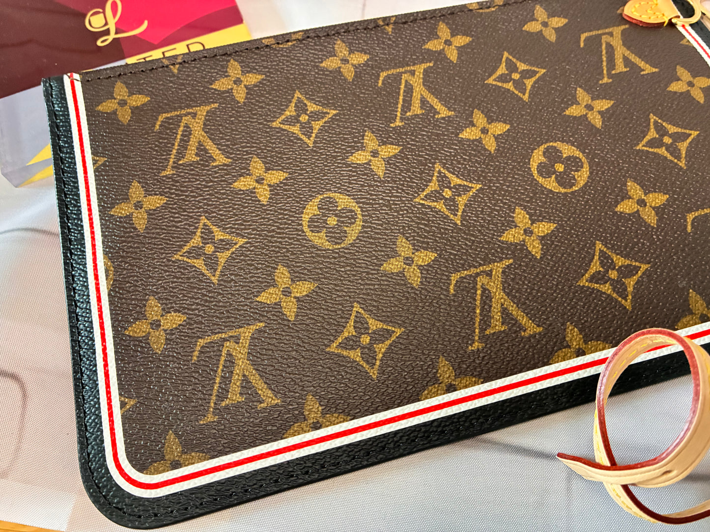 Pochette Neverfull Game On