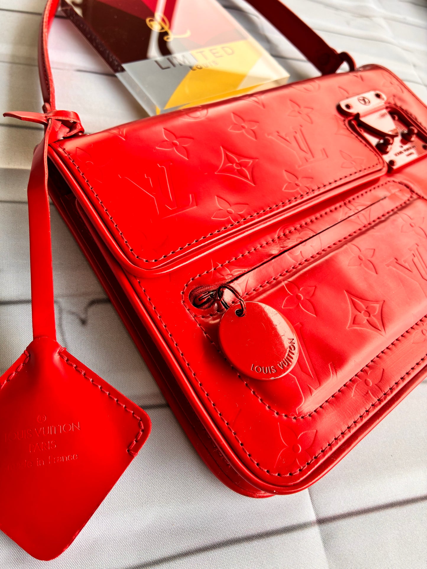 Pochette Op Art Rouge