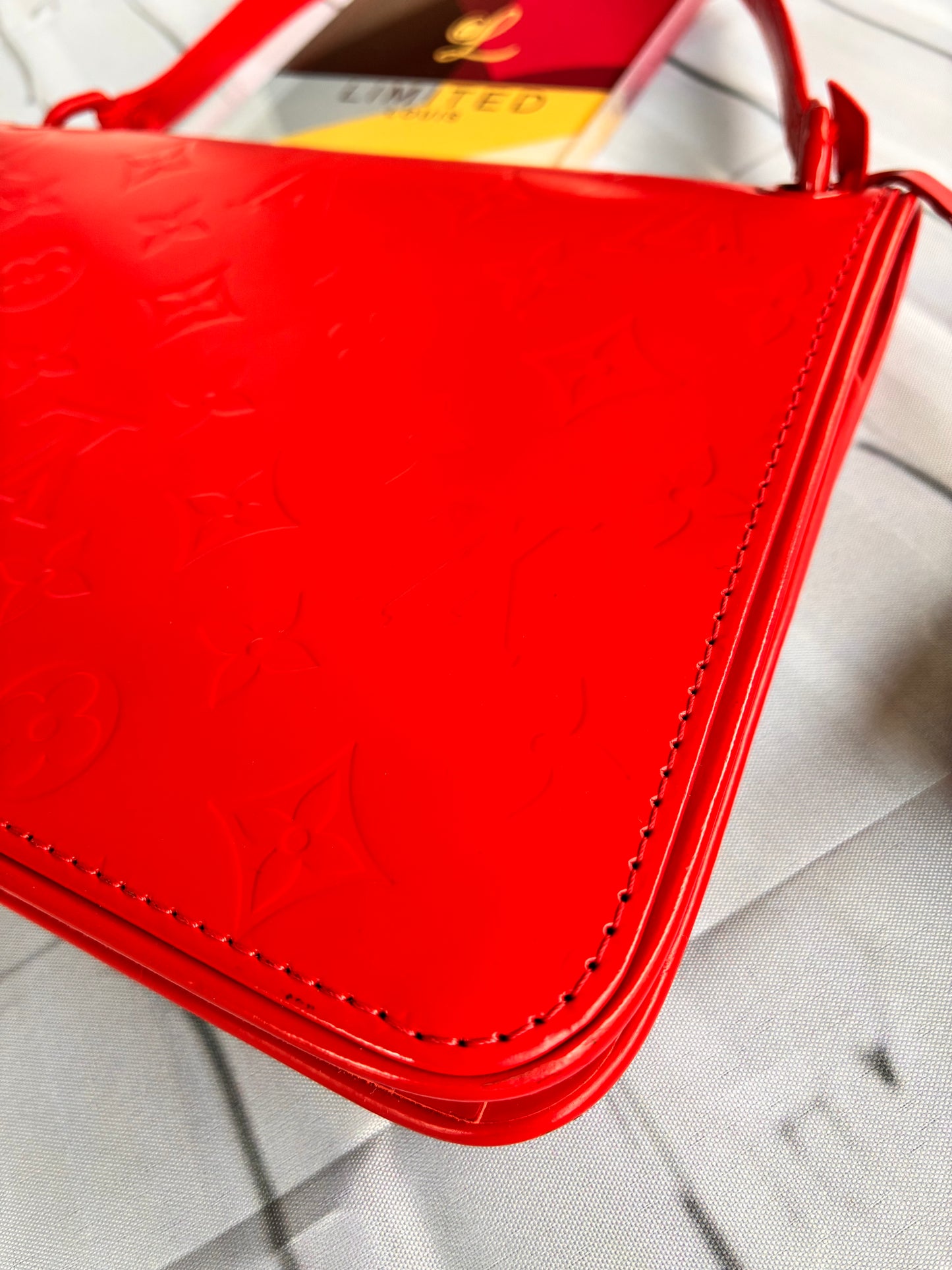 Pochette Op Art Rouge