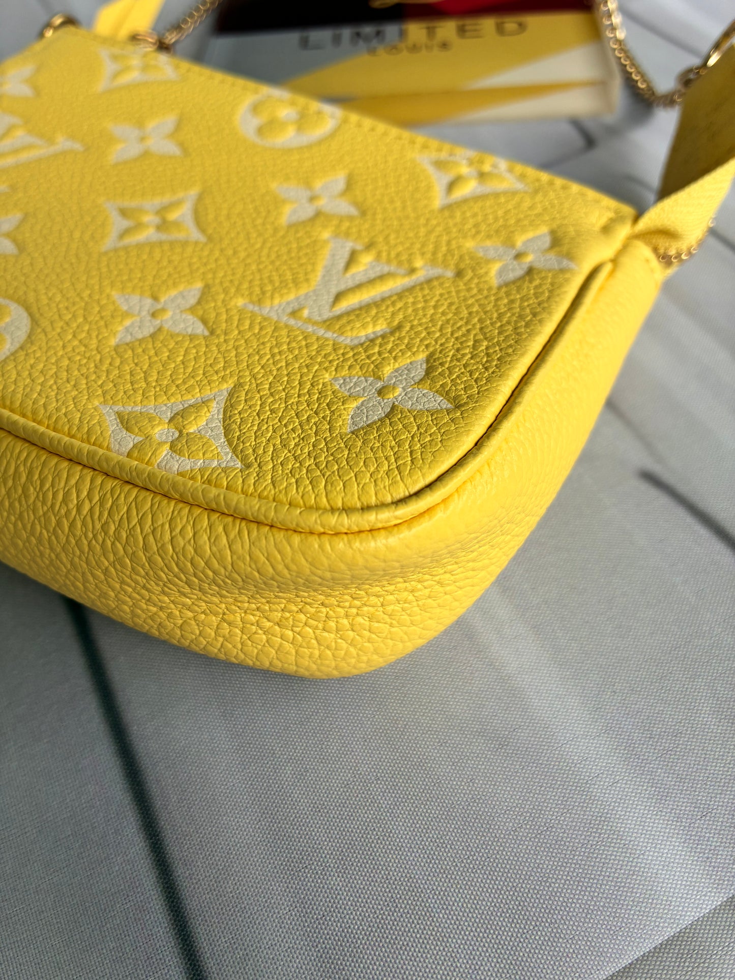 Mini Pochette Empreinte lemon