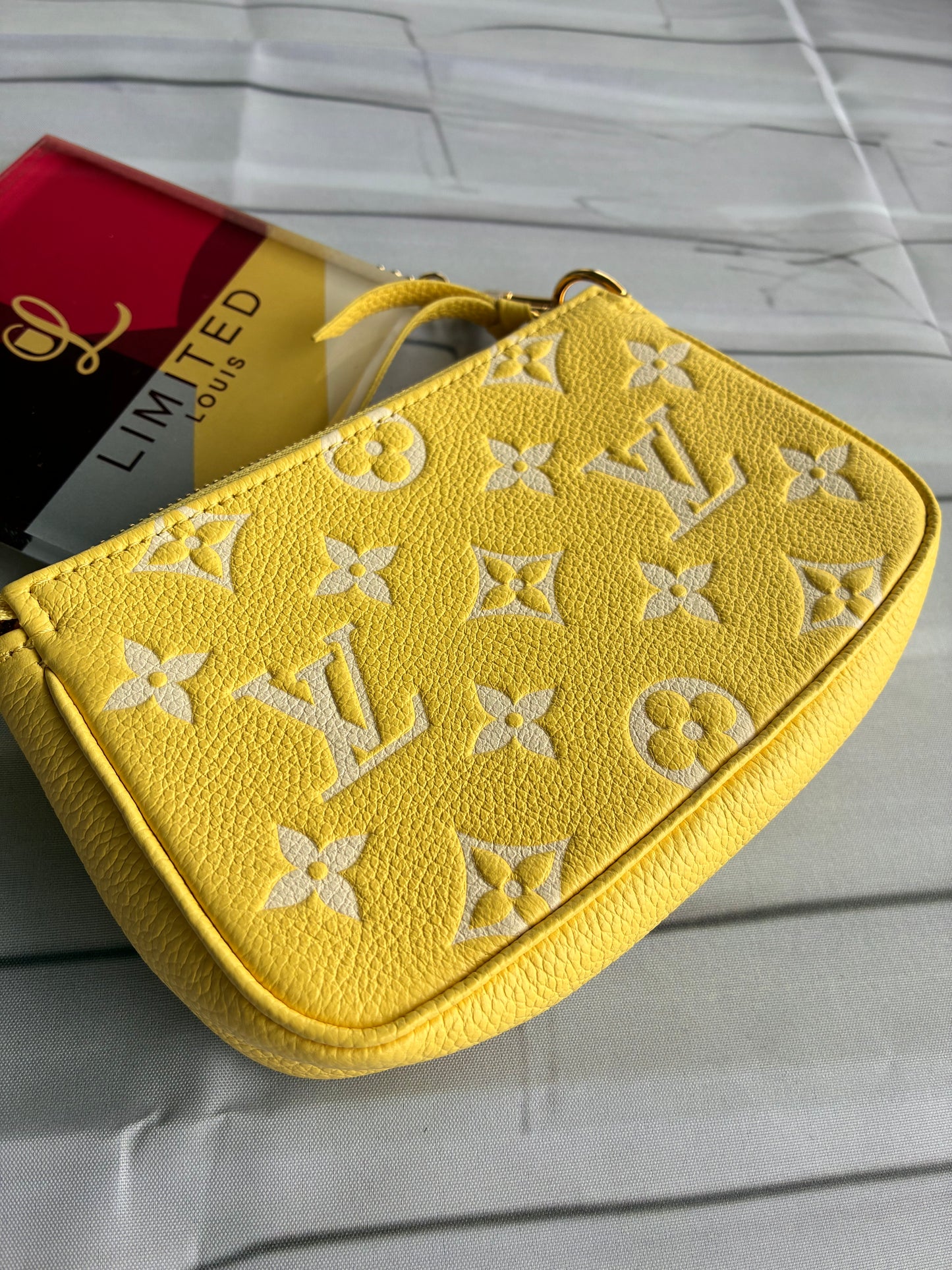 Mini Pochette Empreinte lemon