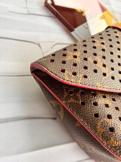 Clutch Saumur Perforated