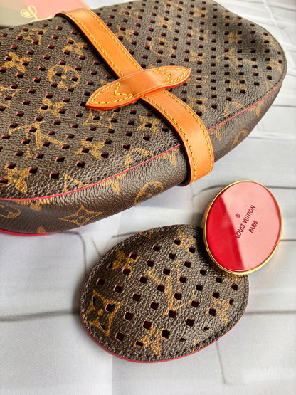 Clutch Saumur Perforated