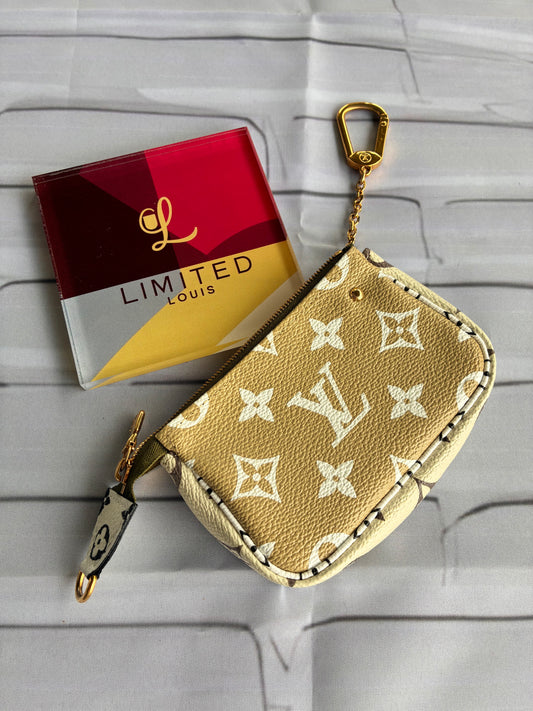 Mikropochette Giant Khaki