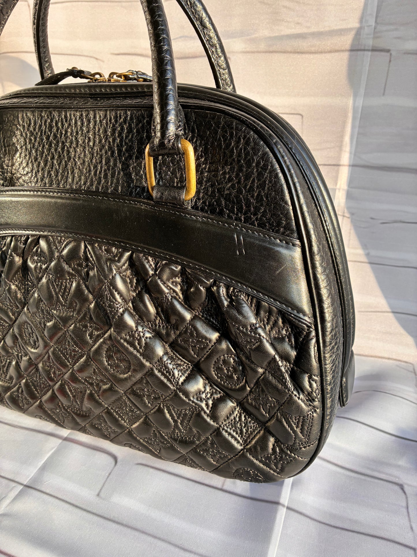 Mitzi Vienna schwarz