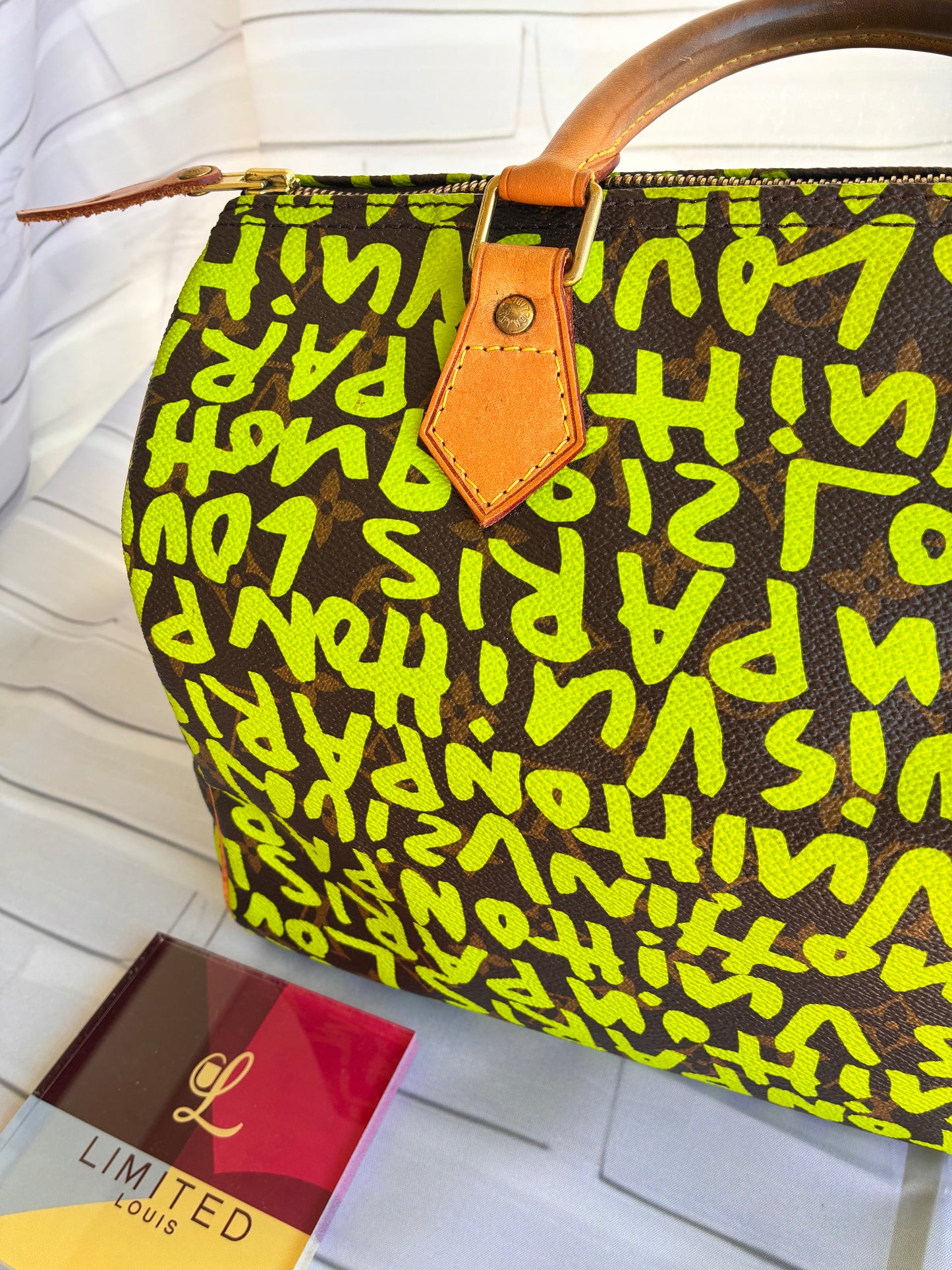 Speedy Graffiti grün